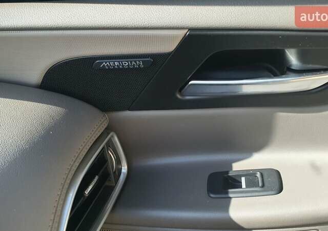 Білий Ягуар XE, об'ємом двигуна 2 л та пробігом 180 тис. км за 16500 $, фото 22 на Automoto.ua