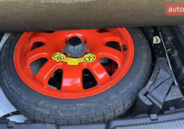 Белый Ягуар XE, объемом двигателя 2 л и пробегом 115 тыс. км за 14500 $, фото 17 на Automoto.ua