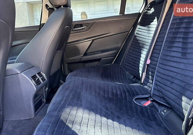 Белый Ягуар XE, объемом двигателя 2 л и пробегом 115 тыс. км за 14500 $, фото 8 на Automoto.ua