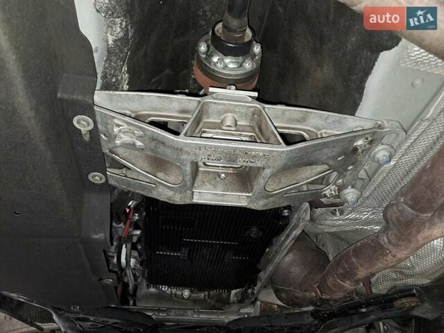 Белый Ягуар XE, объемом двигателя 2 л и пробегом 68 тыс. км за 16700 $, фото 36 на Automoto.ua