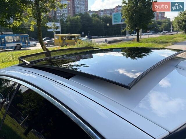 Білий Ягуар XE, об'ємом двигуна 2 л та пробігом 213 тис. км за 13999 $, фото 63 на Automoto.ua