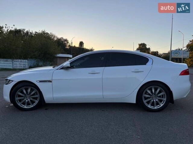 Белый Ягуар XE, объемом двигателя 2 л и пробегом 68 тыс. км за 16700 $, фото 22 на Automoto.ua