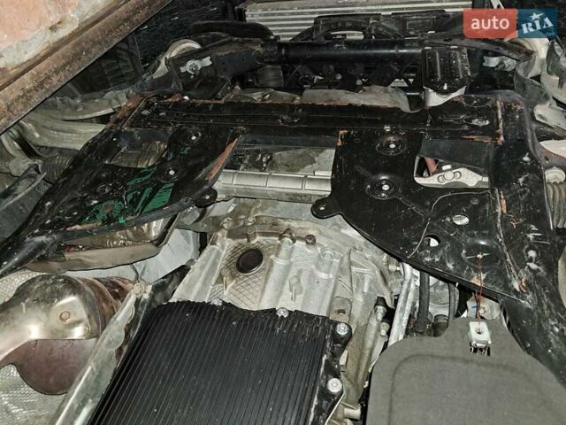 Белый Ягуар XE, объемом двигателя 2 л и пробегом 68 тыс. км за 16700 $, фото 37 на Automoto.ua