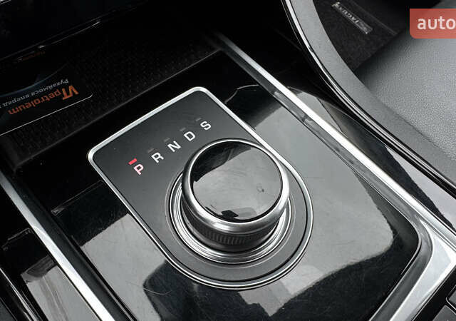 Белый Ягуар XE, объемом двигателя 2 л и пробегом 137 тыс. км за 16950 $, фото 55 на Automoto.ua