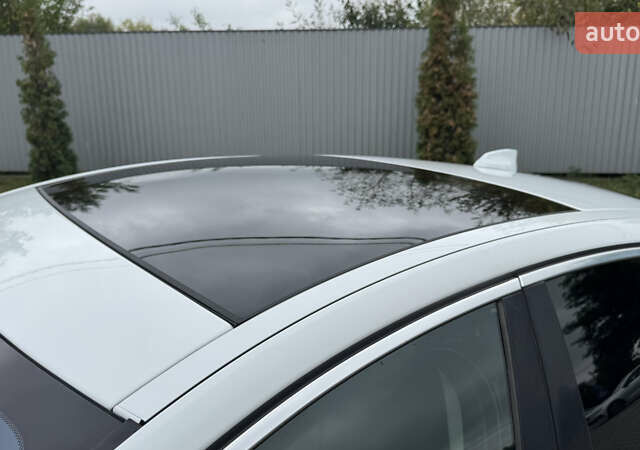 Белый Ягуар XE, объемом двигателя 2 л и пробегом 137 тыс. км за 16950 $, фото 21 на Automoto.ua