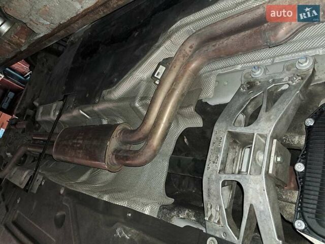 Белый Ягуар XE, объемом двигателя 2 л и пробегом 68 тыс. км за 16700 $, фото 38 на Automoto.ua