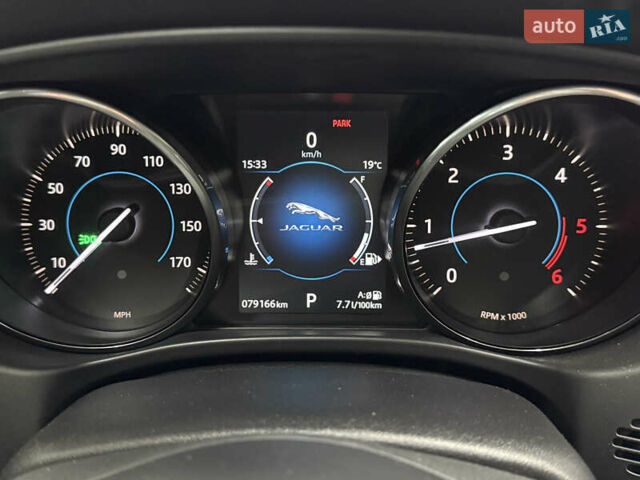 Белый Ягуар XE, объемом двигателя 2 л и пробегом 79 тыс. км за 17500 $, фото 26 на Automoto.ua