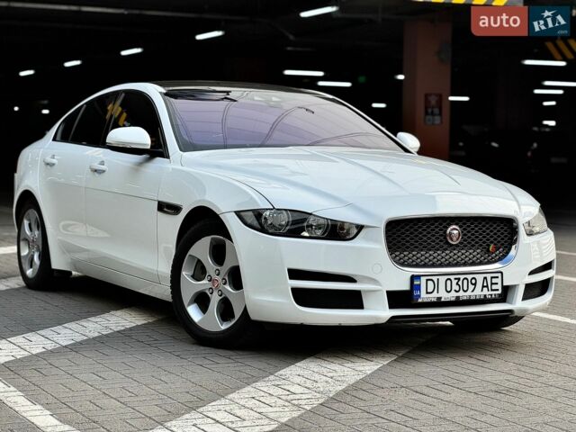 Білий Ягуар XE, об'ємом двигуна 2 л та пробігом 67 тис. км за 13500 $, фото 30 на Automoto.ua