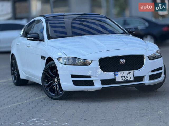 Белый Ягуар XE, объемом двигателя 3 л и пробегом 100 тыс. км за 18000 $, фото 14 на Automoto.ua