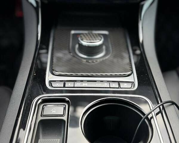 Белый Ягуар XE, объемом двигателя 3 л и пробегом 101 тыс. км за 14900 $, фото 25 на Automoto.ua