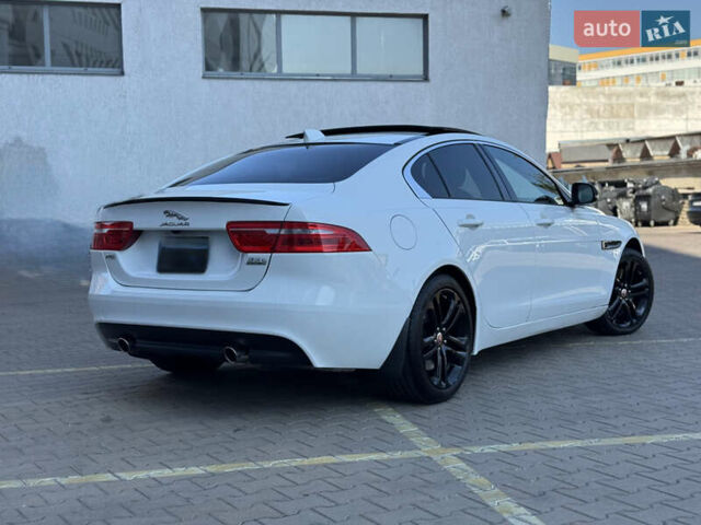 Белый Ягуар XE, объемом двигателя 3 л и пробегом 100 тыс. км за 18000 $, фото 8 на Automoto.ua