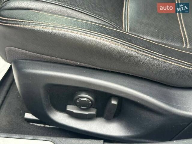 Білий Ягуар XE, об'ємом двигуна 0 л та пробігом 89 тис. км за 11300 $, фото 13 на Automoto.ua