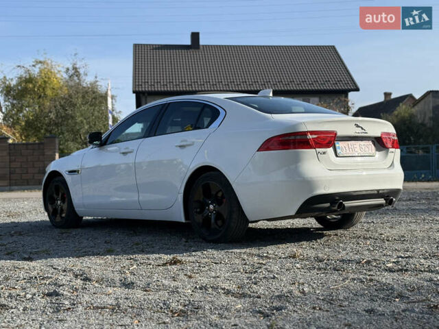 Ягуар XE 2017 в Ровно на Automoto.ua Белый Ягуар XE, объемом двигателя 2 л и пробегом 155 тыс. км за 11500 $, фото 6 на Automoto.ua
