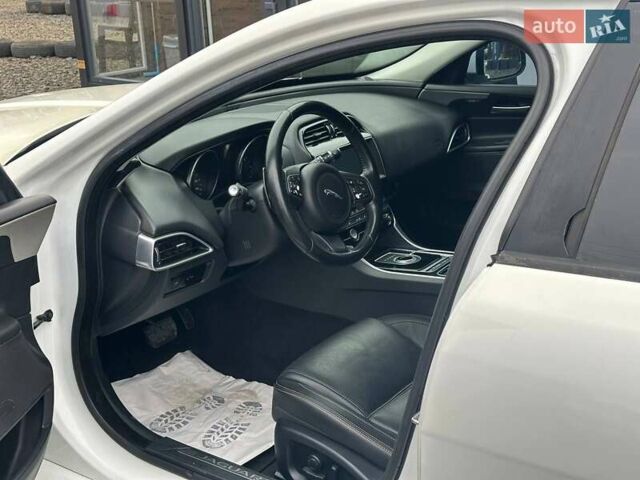 Білий Ягуар XE, об'ємом двигуна 0 л та пробігом 89 тис. км за 11300 $, фото 10 на Automoto.ua