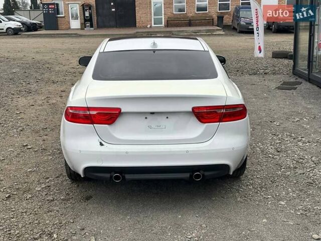 Білий Ягуар XE, об'ємом двигуна 0 л та пробігом 89 тис. км за 11300 $, фото 6 на Automoto.ua