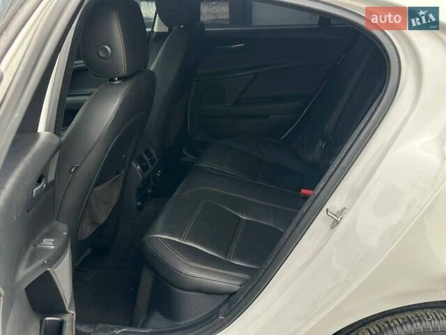 Білий Ягуар XE, об'ємом двигуна 0 л та пробігом 89 тис. км за 11300 $, фото 20 на Automoto.ua