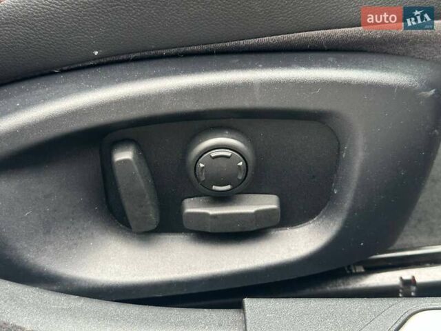 Білий Ягуар XE, об'ємом двигуна 0 л та пробігом 89 тис. км за 11300 $, фото 28 на Automoto.ua