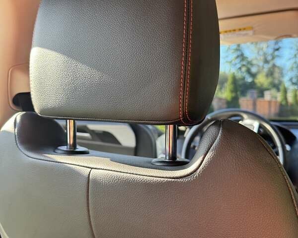 Белый Ягуар XE, объемом двигателя 2 л и пробегом 160 тыс. км за 19500 $, фото 36 на Automoto.ua