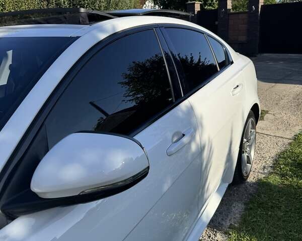 Белый Ягуар XE, объемом двигателя 2 л и пробегом 160 тыс. км за 19500 $, фото 65 на Automoto.ua