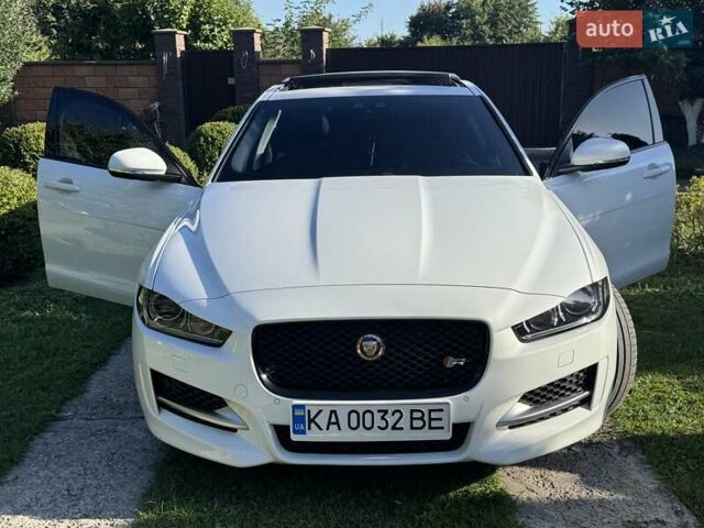 Белый Ягуар XE, объемом двигателя 2 л и пробегом 160 тыс. км за 19500 $, фото 78 на Automoto.ua