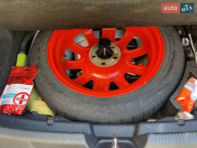 Белый Ягуар XE, объемом двигателя 2 л и пробегом 70 тыс. км за 18300 $, фото 10 на Automoto.ua