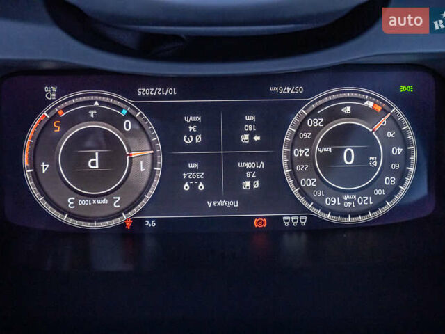 Белый Ягуар XE, объемом двигателя 2 л и пробегом 57 тыс. км за 21500 $, фото 29 на Automoto.ua