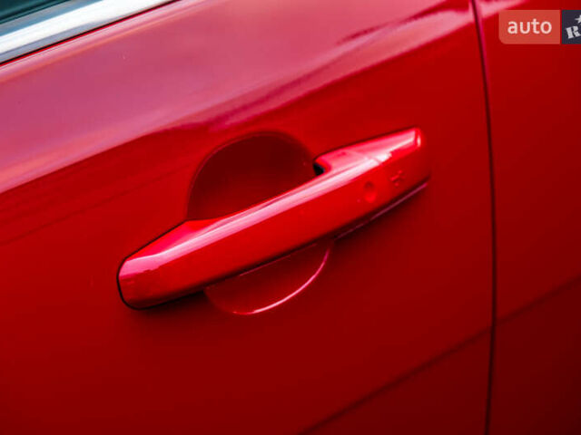 Белый Ягуар XE, объемом двигателя 2 л и пробегом 57 тыс. км за 21500 $, фото 18 на Automoto.ua