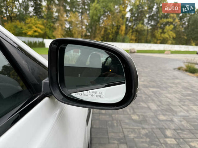 Ягуар XE 2019 в Луцке на Automoto.ua Белый Ягуар XE, объемом двигателя 2 л и пробегом 190 тыс. км за 16900 $, фото 22 на Automoto.ua