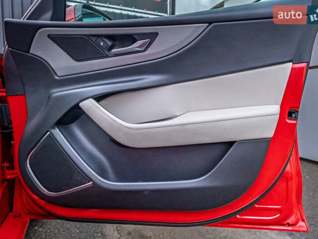 Белый Ягуар XE, объемом двигателя 2 л и пробегом 57 тыс. км за 21500 $, фото 35 на Automoto.ua