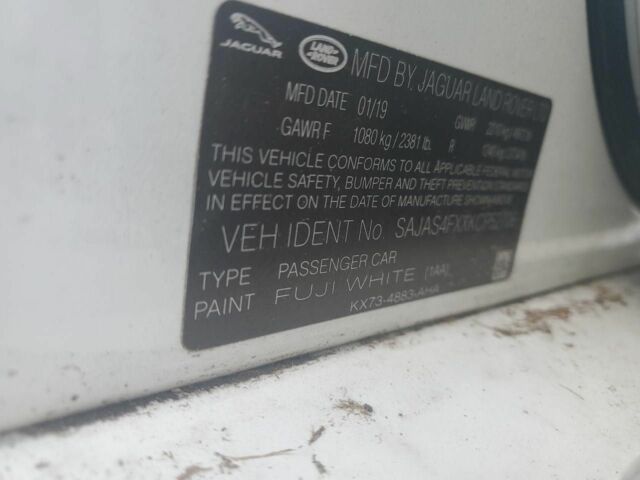 Белый Ягуар XE, объемом двигателя 2 л и пробегом 30 тыс. км за 9788 $, фото 7 на Automoto.ua