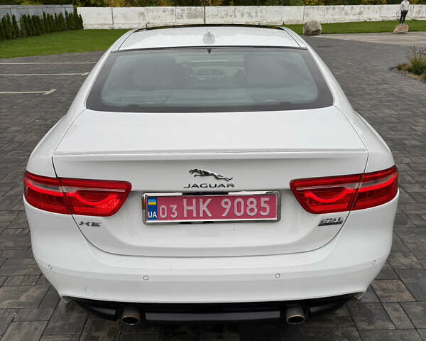 Ягуар XE 2019 в Луцке на Automoto.ua Белый Ягуар XE, объемом двигателя 2 л и пробегом 190 тыс. км за 16900 $, фото 8 на Automoto.ua