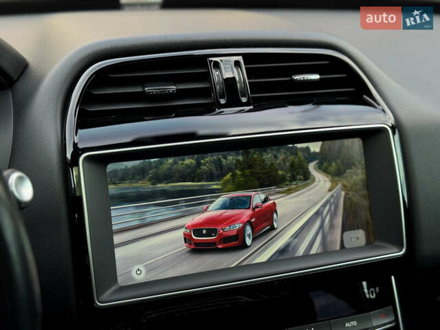 Белый Ягуар XE, объемом двигателя 2 л и пробегом 109 тыс. км за 17900 $, фото 28 на Automoto.ua