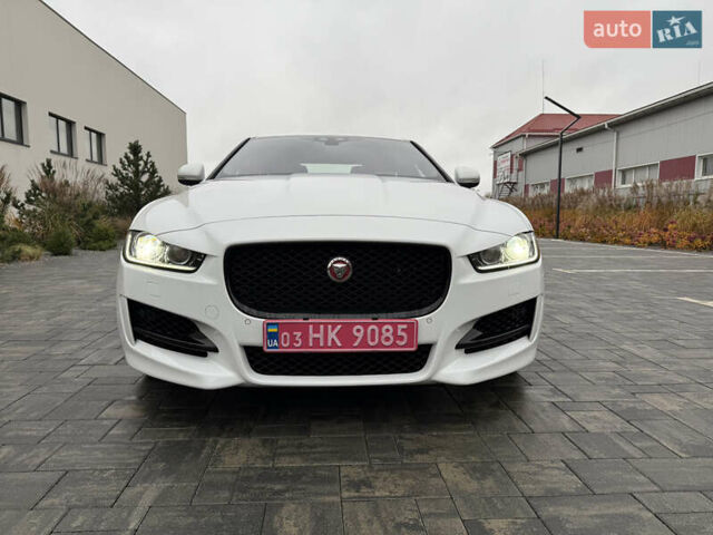Ягуар XE 2019 в Луцке на Automoto.ua Белый Ягуар XE, объемом двигателя 2 л и пробегом 190 тыс. км за 16900 $, фото 2 на Automoto.ua