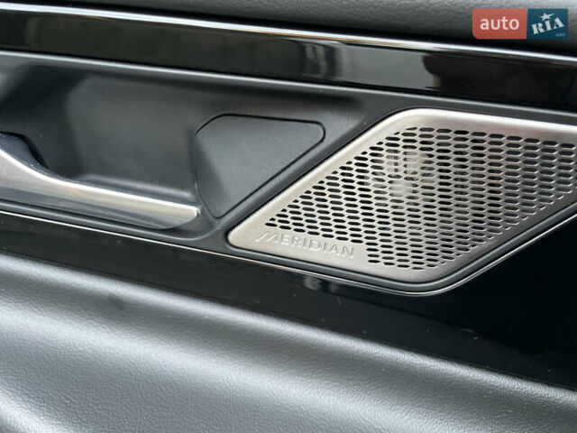 Белый Ягуар XE, объемом двигателя 2 л и пробегом 79 тыс. км за 20500 $, фото 19 на Automoto.ua