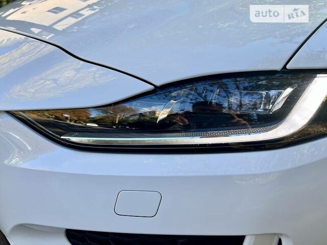 Білий Ягуар XE, об'ємом двигуна 2 л та пробігом 9 тис. км за 48000 $, фото 11 на Automoto.ua