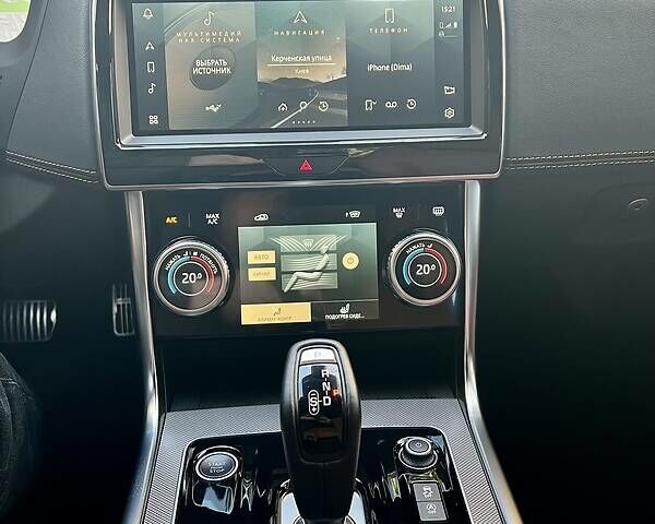 Білий Ягуар XE, об'ємом двигуна 2 л та пробігом 9 тис. км за 48000 $, фото 18 на Automoto.ua