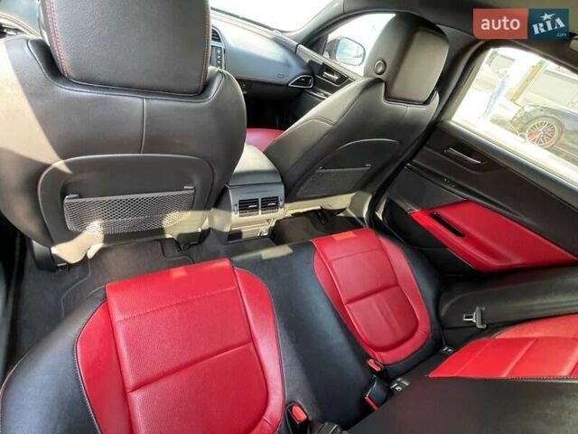 Черный Ягуар XE, объемом двигателя 2 л и пробегом 117 тыс. км за 16500 $, фото 27 на Automoto.ua