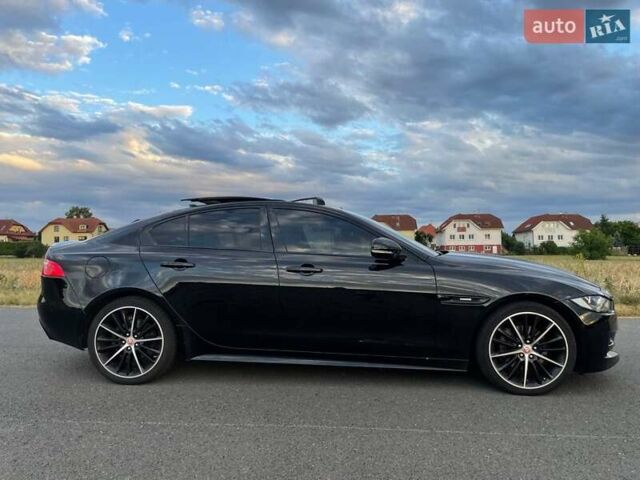 Черный Ягуар XE, объемом двигателя 2 л и пробегом 117 тыс. км за 16500 $, фото 6 на Automoto.ua