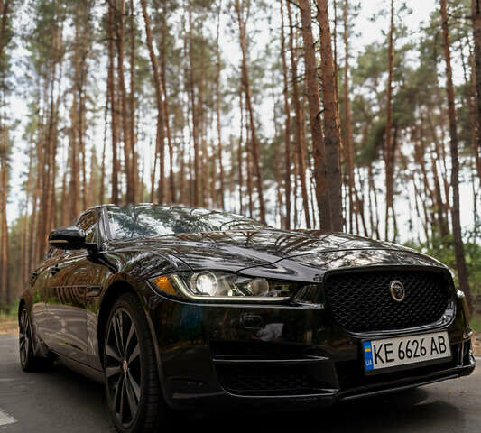 Чорний Ягуар XE, об'ємом двигуна 3 л та пробігом 81 тис. км за 23000 $, фото 4 на Automoto.ua