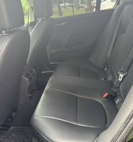 Черный Ягуар XE, объемом двигателя 2 л и пробегом 124 тыс. км за 13900 $, фото 10 на Automoto.ua