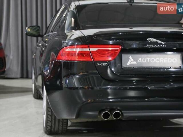 Чорний Ягуар XE, об'ємом двигуна 2 л та пробігом 104 тис. км за 15500 $, фото 7 на Automoto.ua