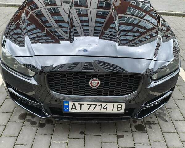 Черный Ягуар XE, объемом двигателя 2 л и пробегом 251 тыс. км за 9800 $, фото 5 на Automoto.ua