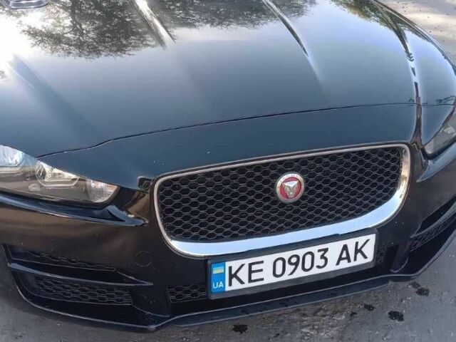 Черный Ягуар XE, объемом двигателя 2 л и пробегом 130 тыс. км за 15000 $, фото 19 на Automoto.ua