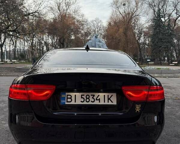 Черный Ягуар XE, объемом двигателя 2 л и пробегом 134 тыс. км за 14900 $, фото 9 на Automoto.ua