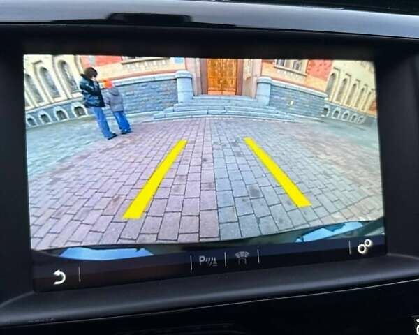 Черный Ягуар XE, объемом двигателя 2 л и пробегом 134 тыс. км за 14900 $, фото 22 на Automoto.ua