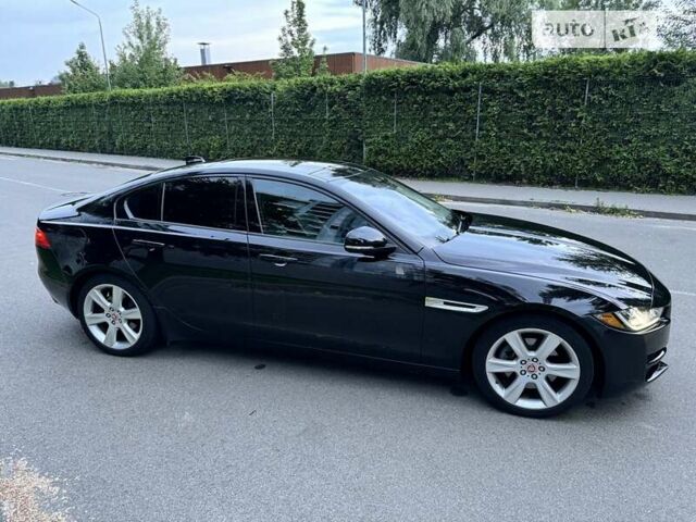 Черный Ягуар XE, объемом двигателя 2 л и пробегом 100 тыс. км за 15500 $, фото 9 на Automoto.ua