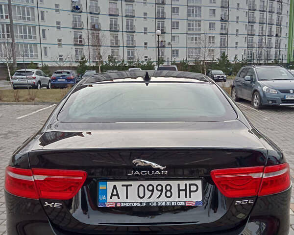 Черный Ягуар XE, объемом двигателя 2 л и пробегом 15 тыс. км за 17300 $, фото 17 на Automoto.ua