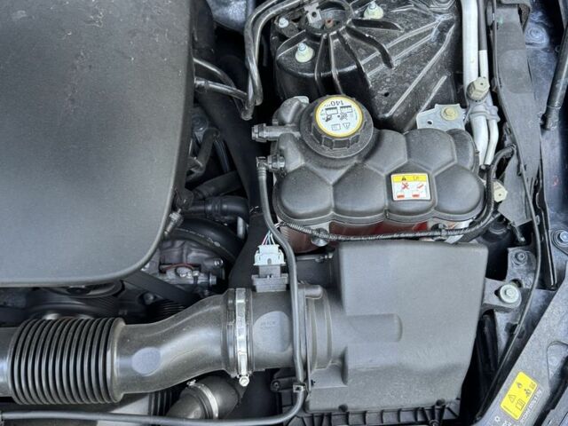 Черный Ягуар XE, объемом двигателя 2 л и пробегом 120 тыс. км за 12000 $, фото 22 на Automoto.ua