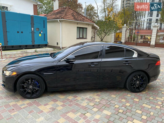 Черный Ягуар XE, объемом двигателя 2 л и пробегом 113 тыс. км за 11999 $, фото 6 на Automoto.ua