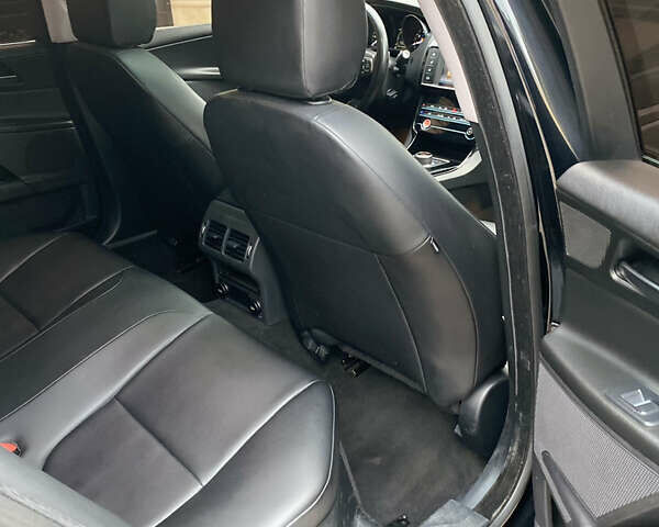 Черный Ягуар XE, объемом двигателя 2 л и пробегом 113 тыс. км за 11999 $, фото 25 на Automoto.ua